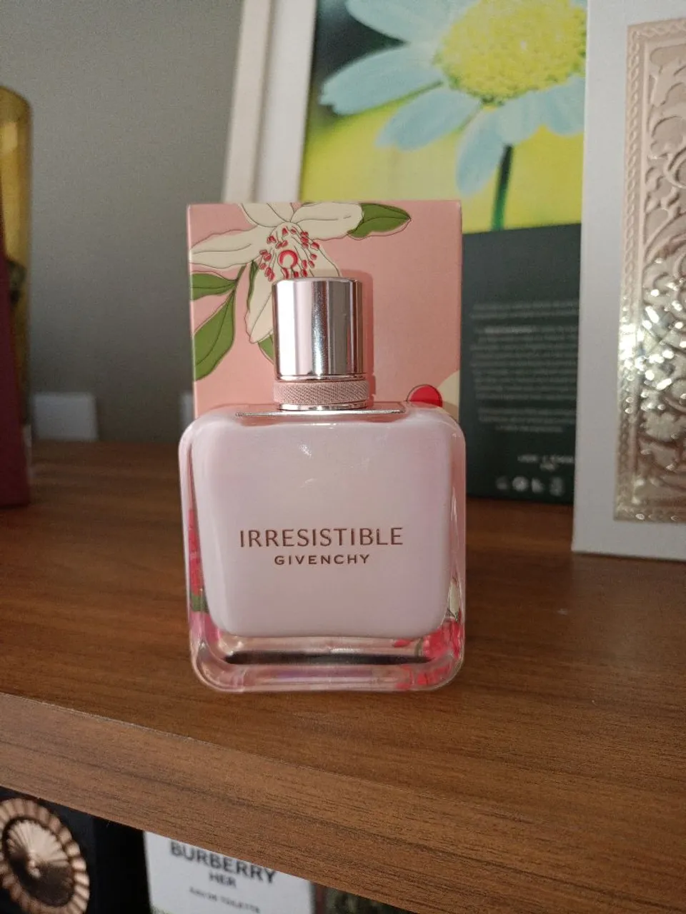 Perfume Irresistible Givenchy rose Velvet