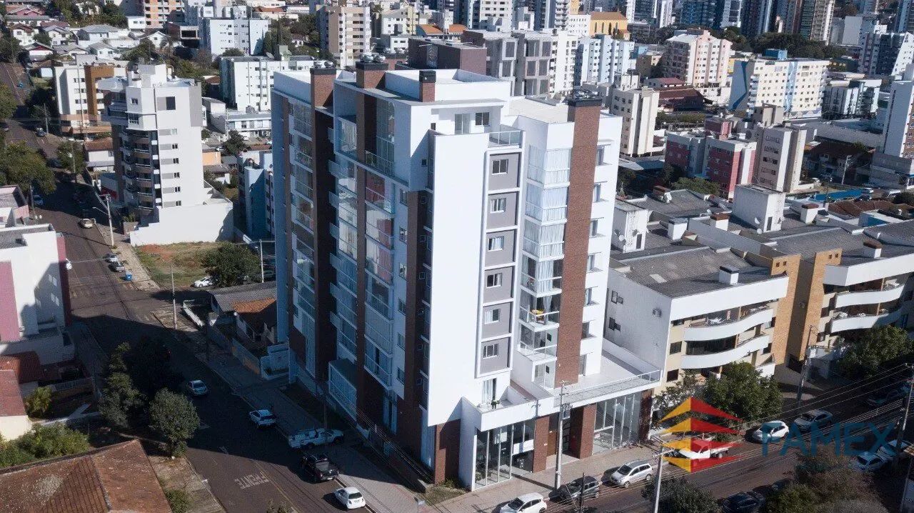 APARTAMENTO PARA LOCAÇÃO NO ED. ESMERALDA COM 1 SUÍTE + 2 QUARTOS - PRÓXIMO AO ANTIGO TEAT