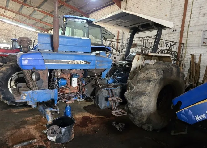 Trator New Holland 5630