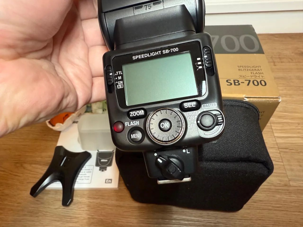 Flash para câmeras Nikon SB-700 - Foto 4