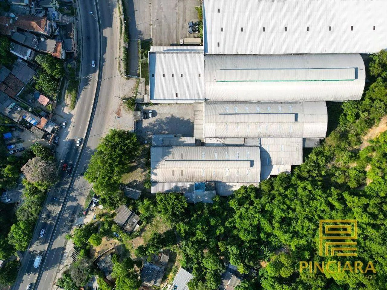 Galpão de 4800 m², à venda por R$11.000.000 ou para alugar por R$65.000 + taxas - Tribobó - Foto 3