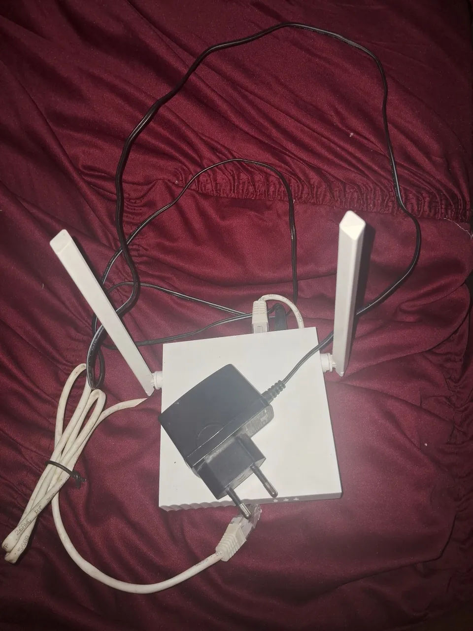 Roteador Wi-Fi em ótimo estado