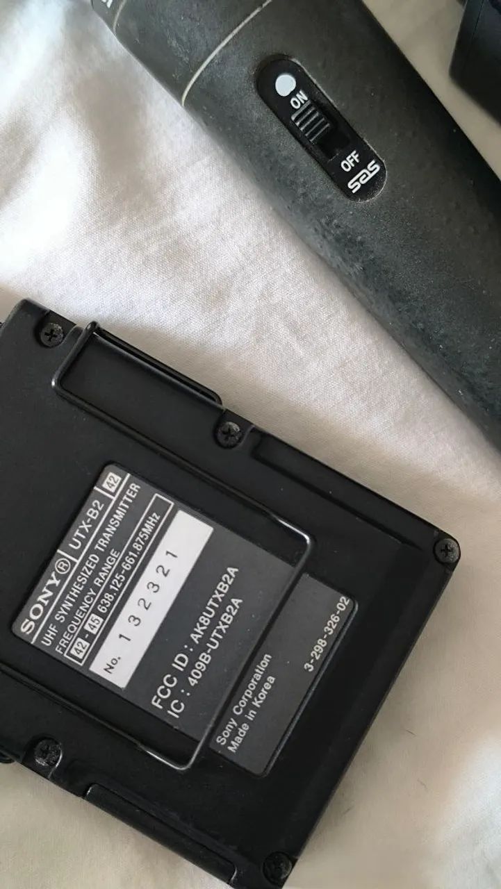 Kit Mic sem fio e bastão sem fio sony - Foto 4