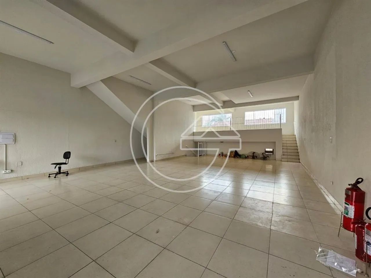 ALUGA-SE Comercial NO CENTRO - MARÍLIA/SP - Foto 2