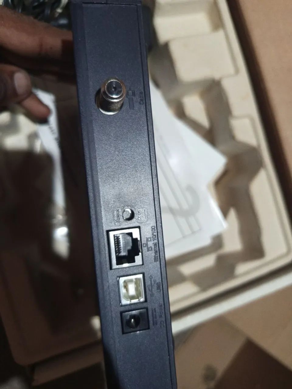 Modem ARRIS MODELO CM450A - Foto 2