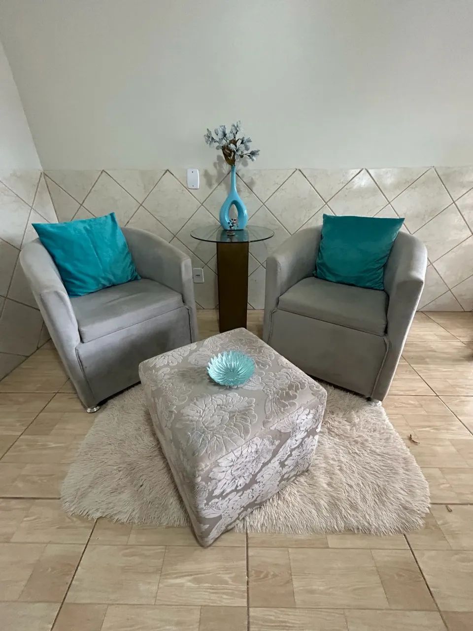 Duas poltronas cinza semi novas - Foto 3
