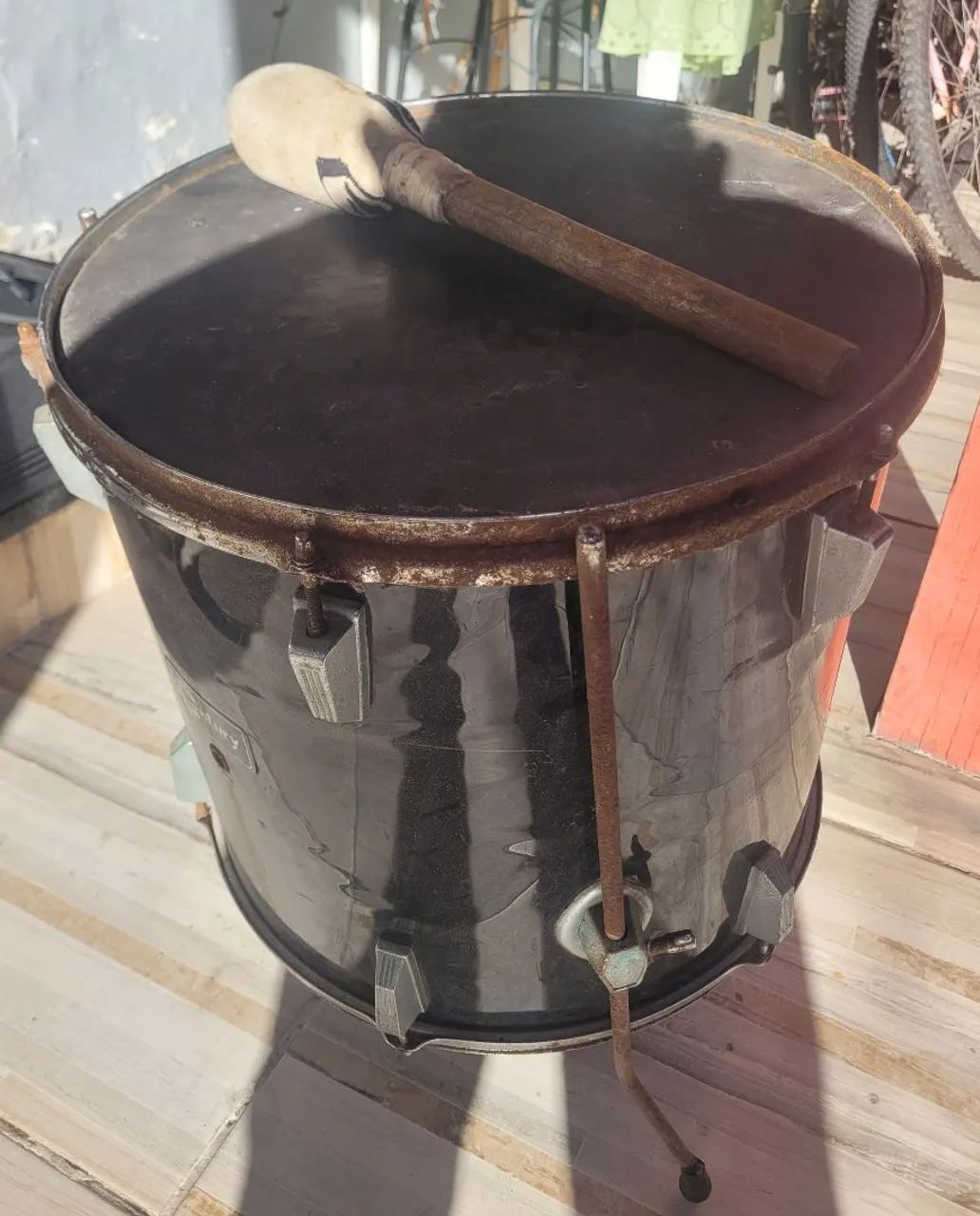 Vendo Surdo 14 polegadas Century usado - Foto 2