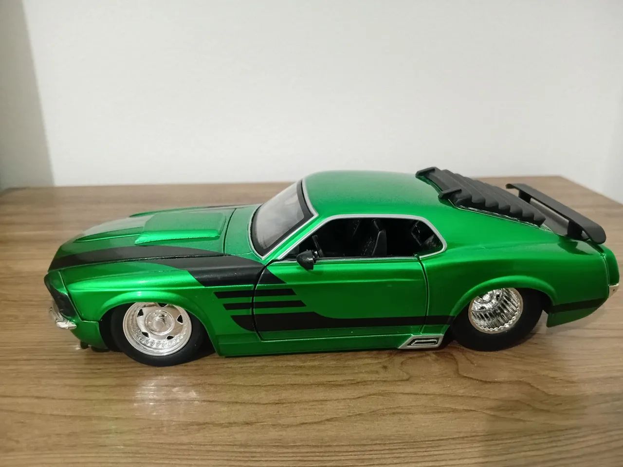 Miniatura 1:24 Jada Mustang Boss