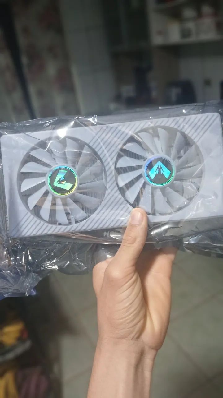 Rx580 8gb gddr6 com de feito que nao sei dizer oque é - Foto 2