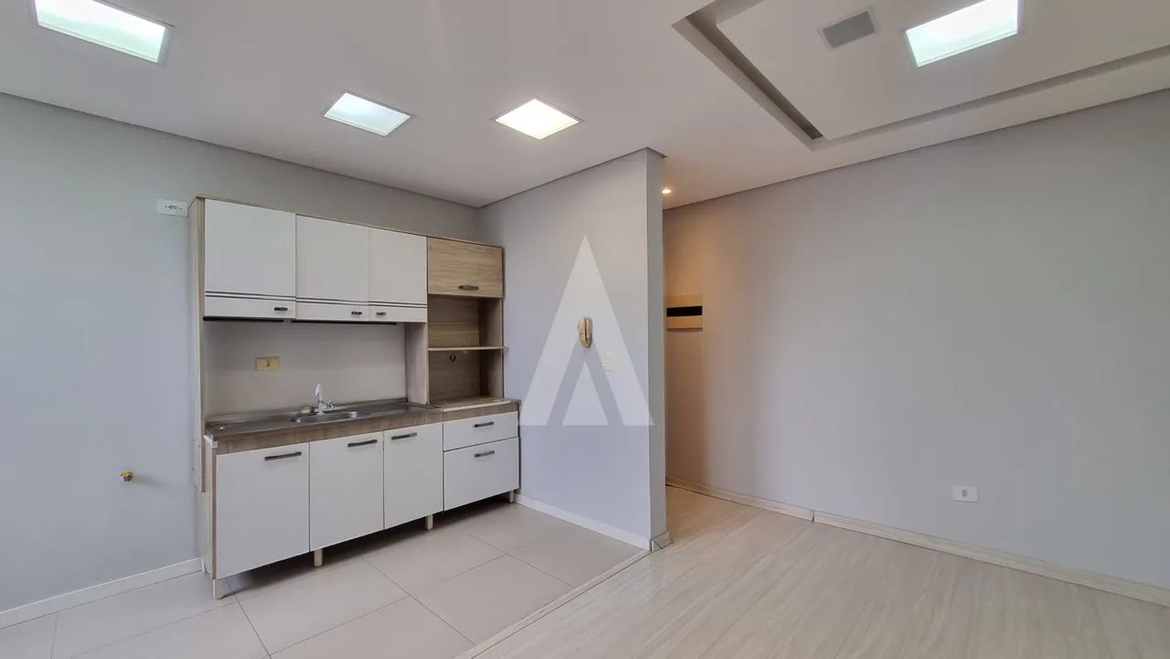 Apartamento com 2 quartos, sacada com churrasqueira e 1 vaga - Foto 4