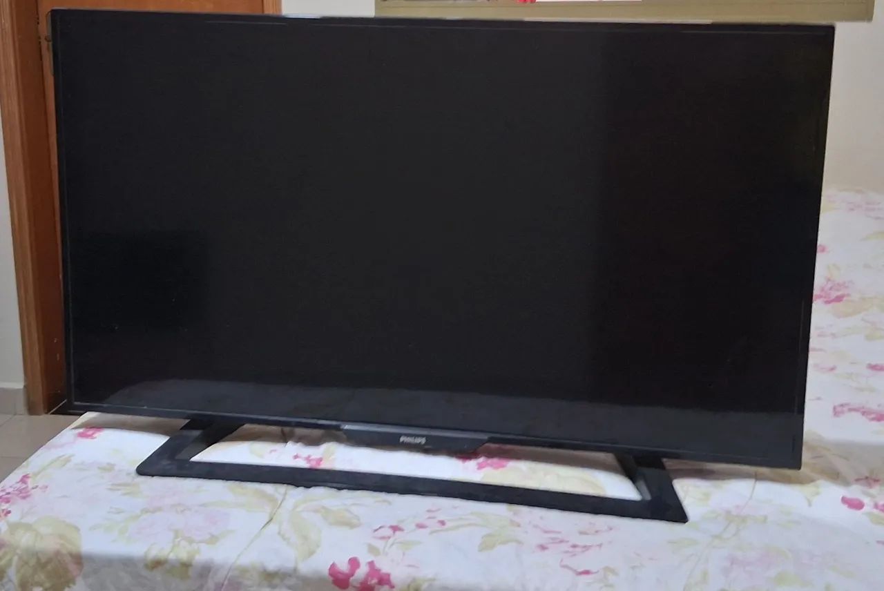 VENDO TV PHILIP'S 42 POLEGADAS NÃO É SMART