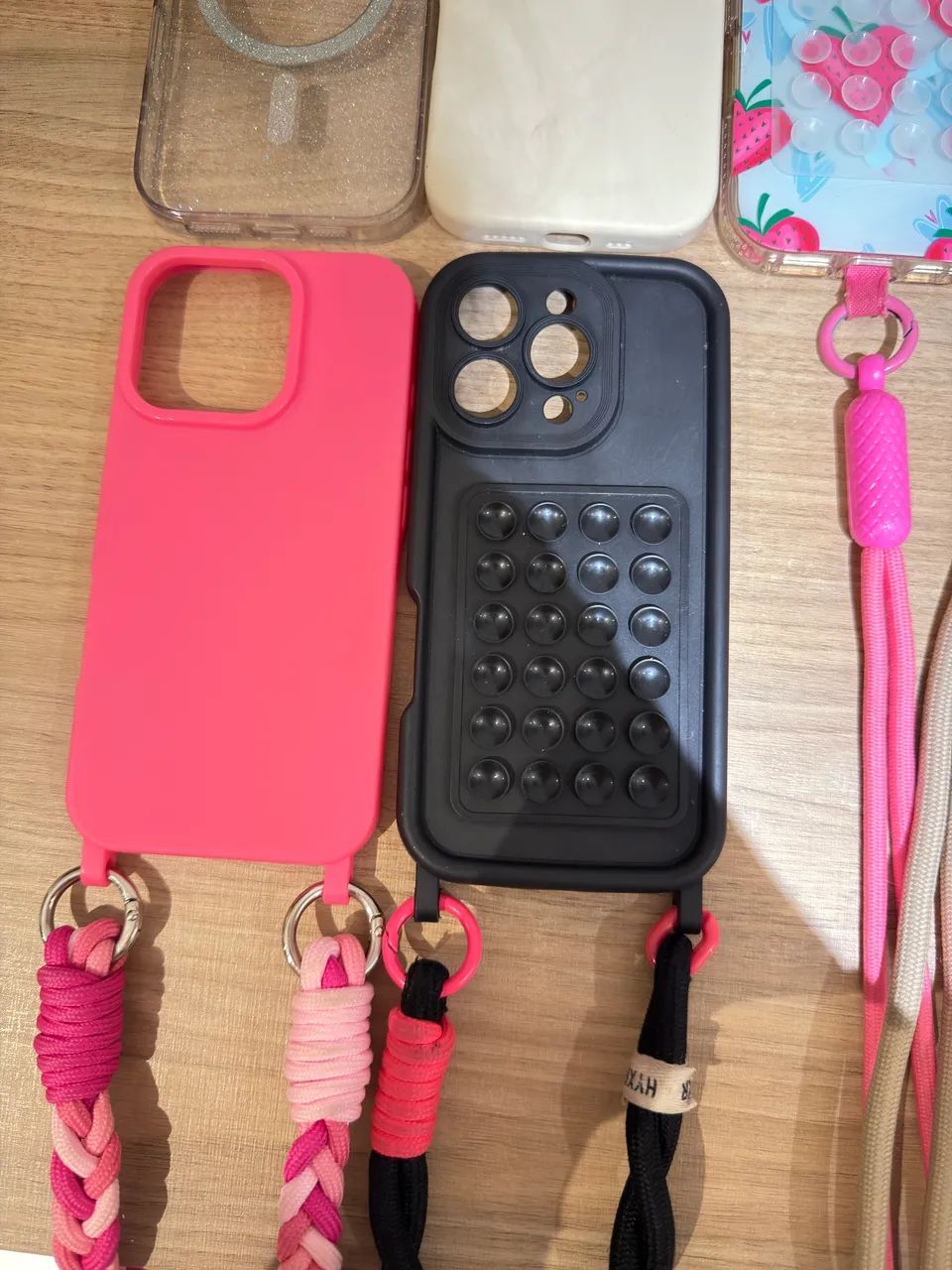 7 Capinhas de celular 16 pro. - Foto 4