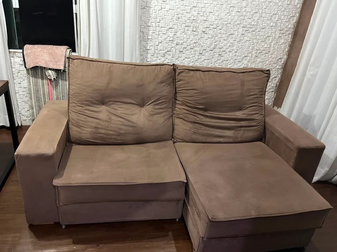 Sofá retrátil em ótimo estado