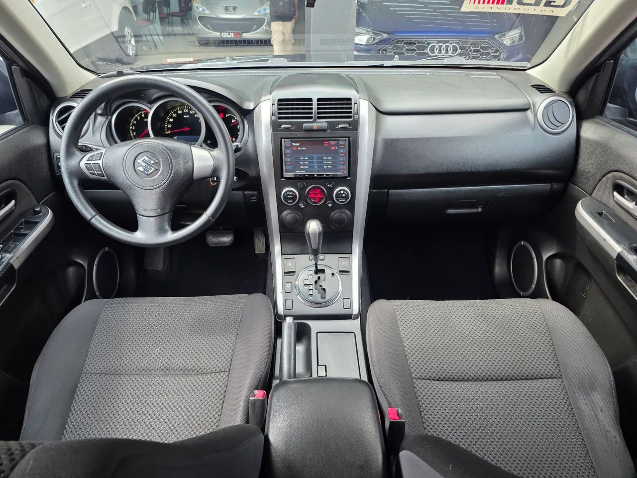 Suzuki Grand Vitara 2.0 16V 4x2/4x4 5p Aut., foto 7 de 14
