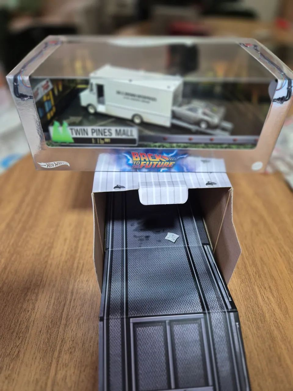 Hot Wheels Back To The Future 40th Sdcc 2025