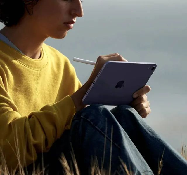 iPad MINI (A17 Pro) 128GB NOVO LACRADO GARANTIA 1 ANO APPLE