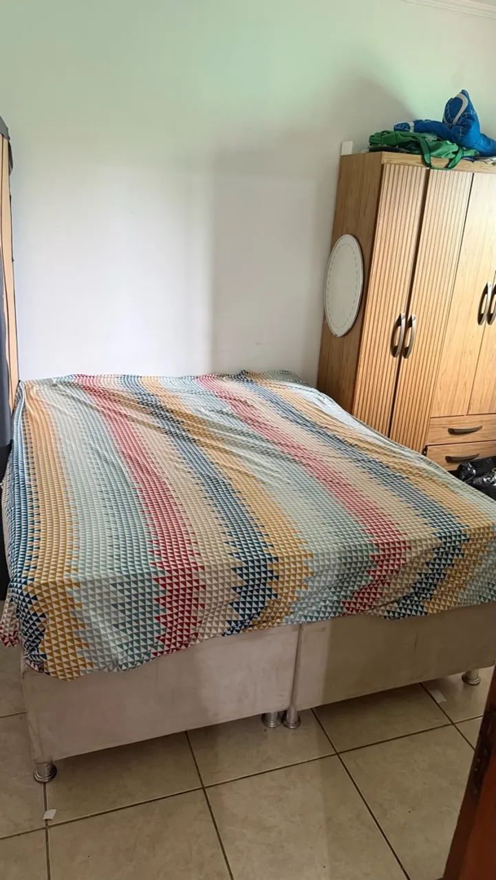 Cama Queem usada