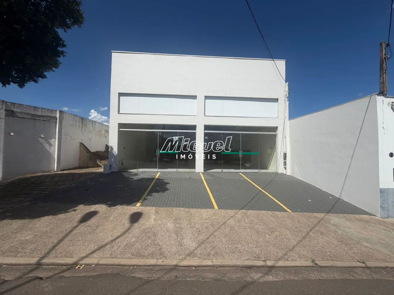Salão Comercial, para aluguel, São Judas - - São Pedro/SP