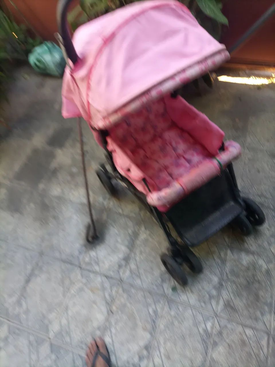Carrinho de Bebê Rosa  - Foto 3