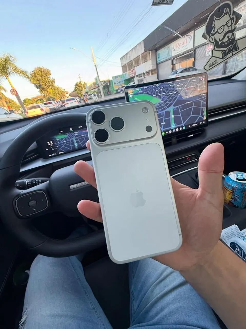 iPhone 17 Pro Max Silver R$ 6800,00