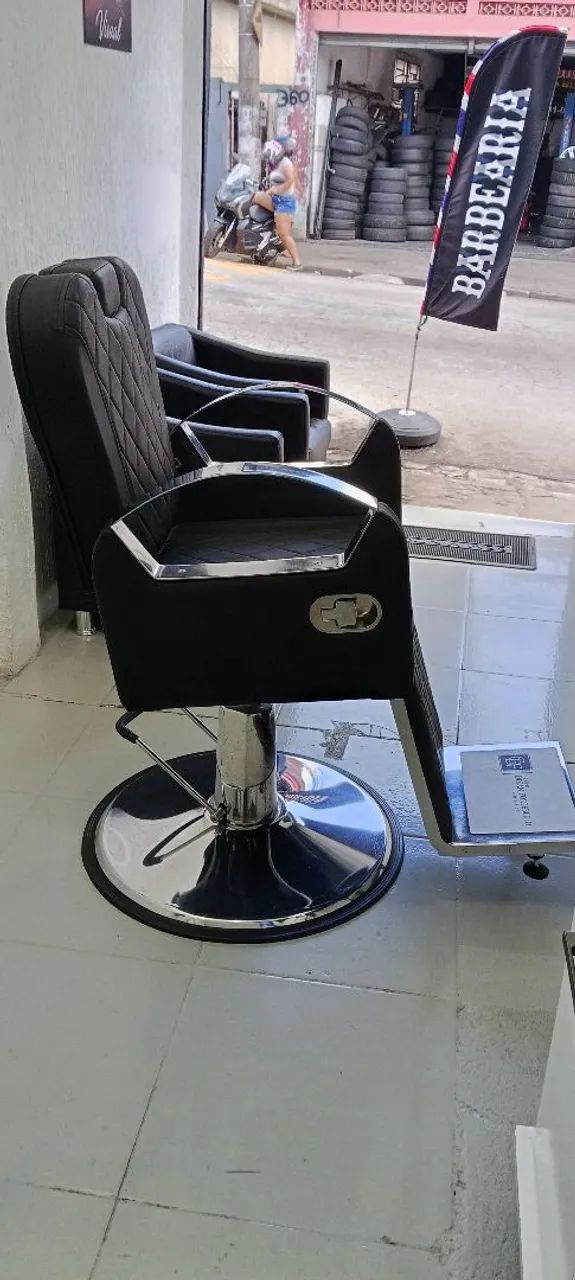 Cadeira de barbeiro em excelente estado 
