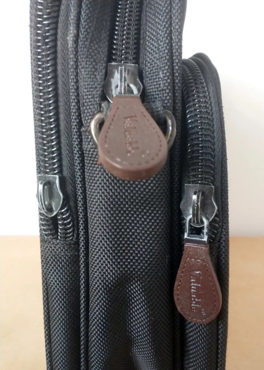 Bolsa Para Notebook com 5 Divisões e Bolsos Internos - Foto 3