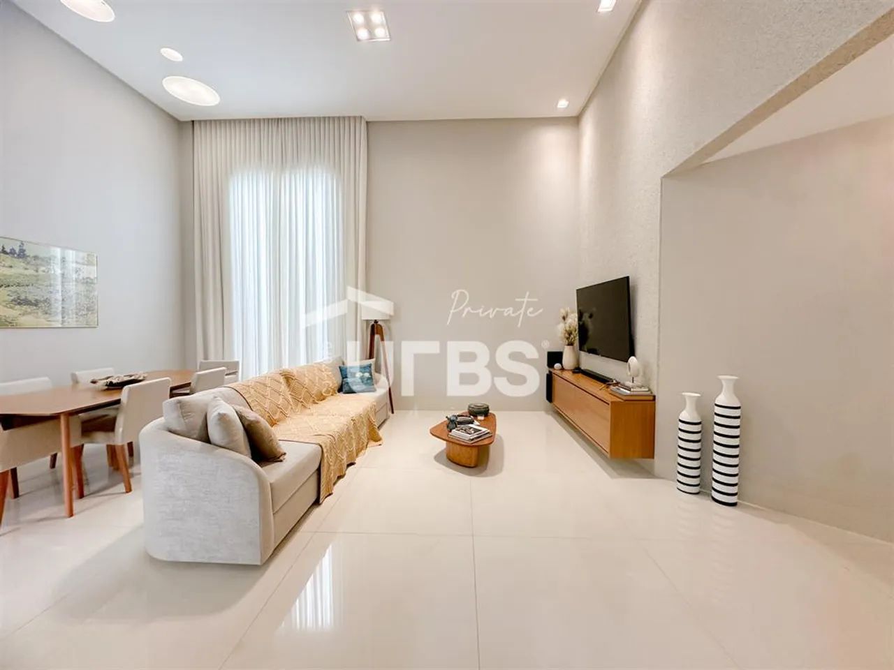 Casa térrea no Jardins Valência