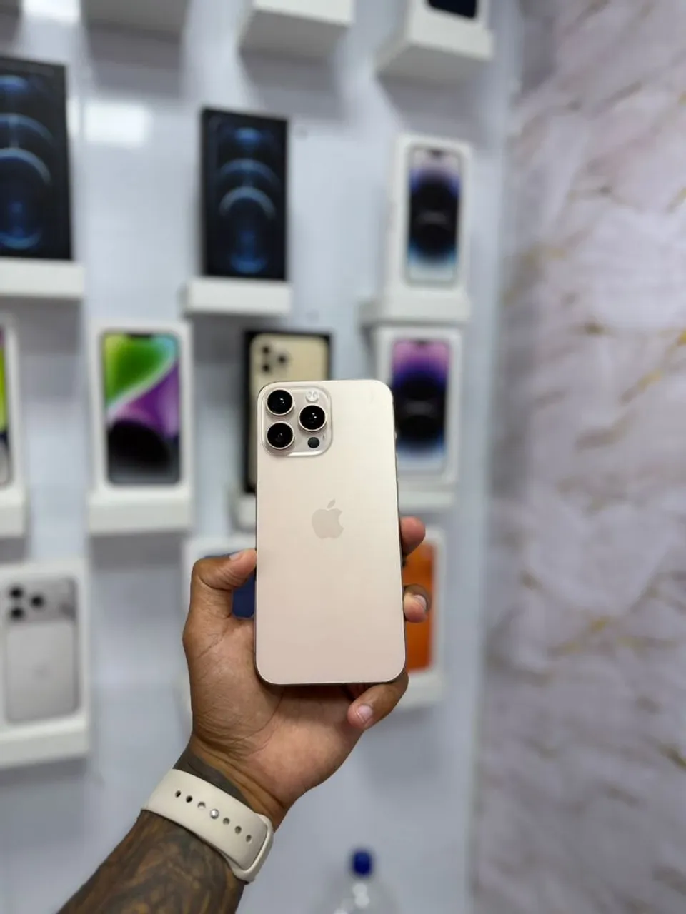 iPhone16Pro MAX256GB Face ID不良品 IPHONE 16 PRO MAX - 256GB SEM FACE ID ? R$ 3.799,00 - Celulares e