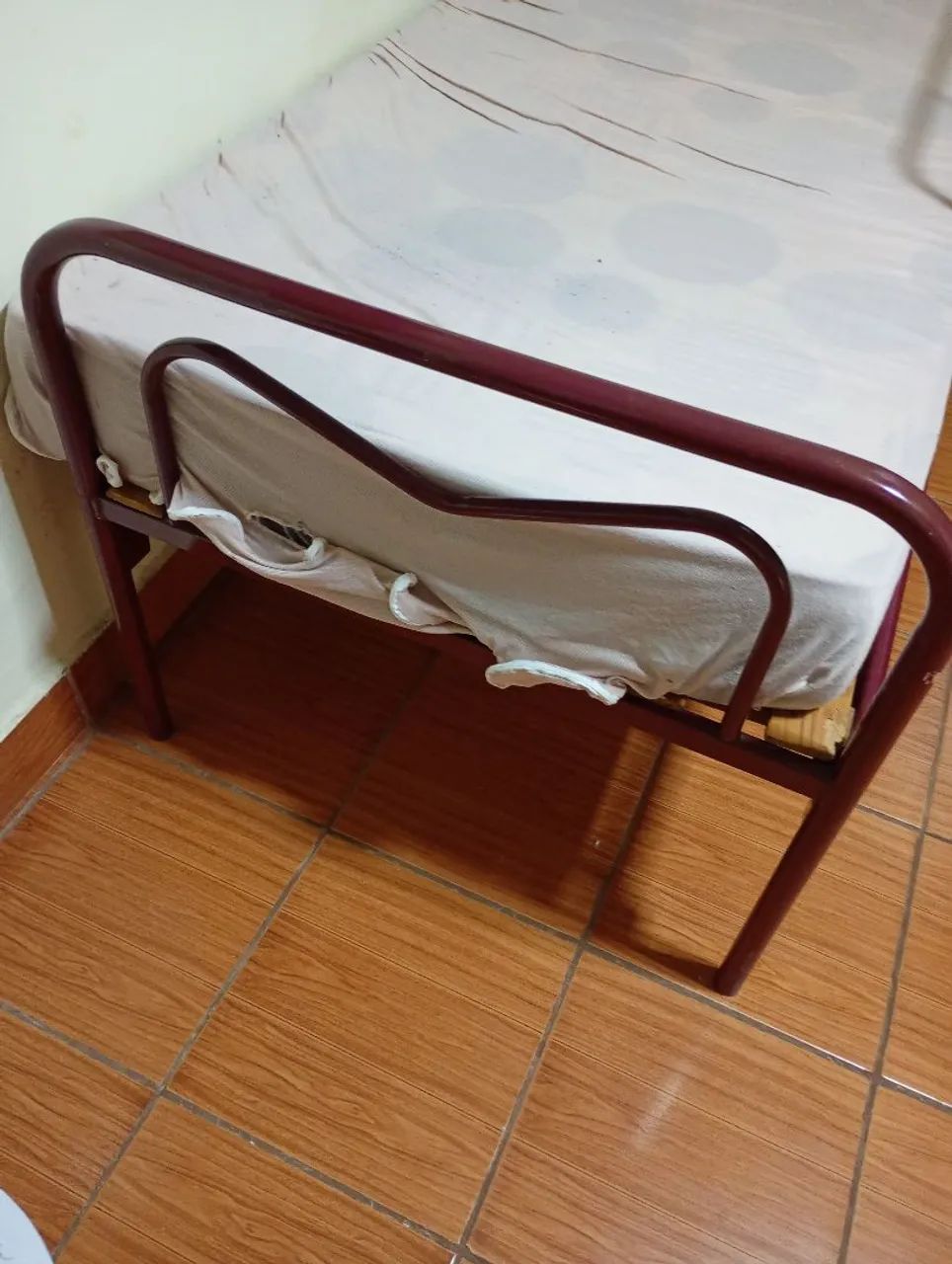 Cama de solteiro com colchão  - Foto 2