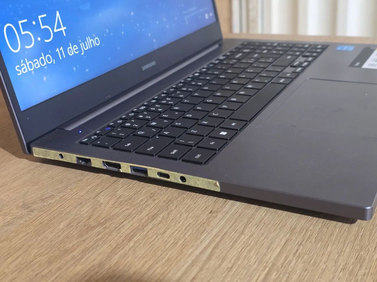 Notebook Samsung Book NP550XDA - Foto 2
