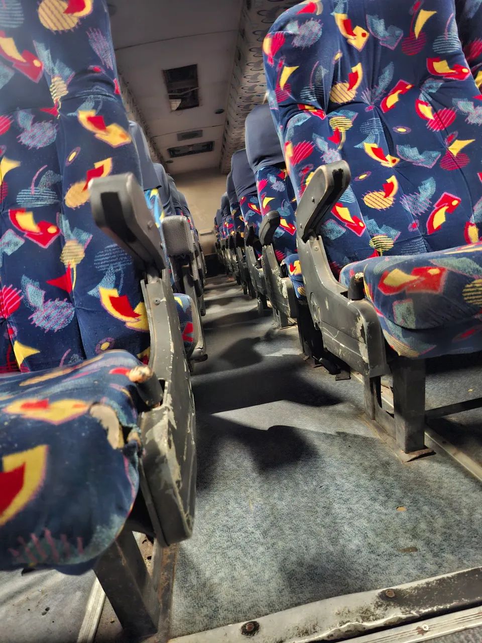 ÔNIBUS À VENDO MWM X10  - Foto 3