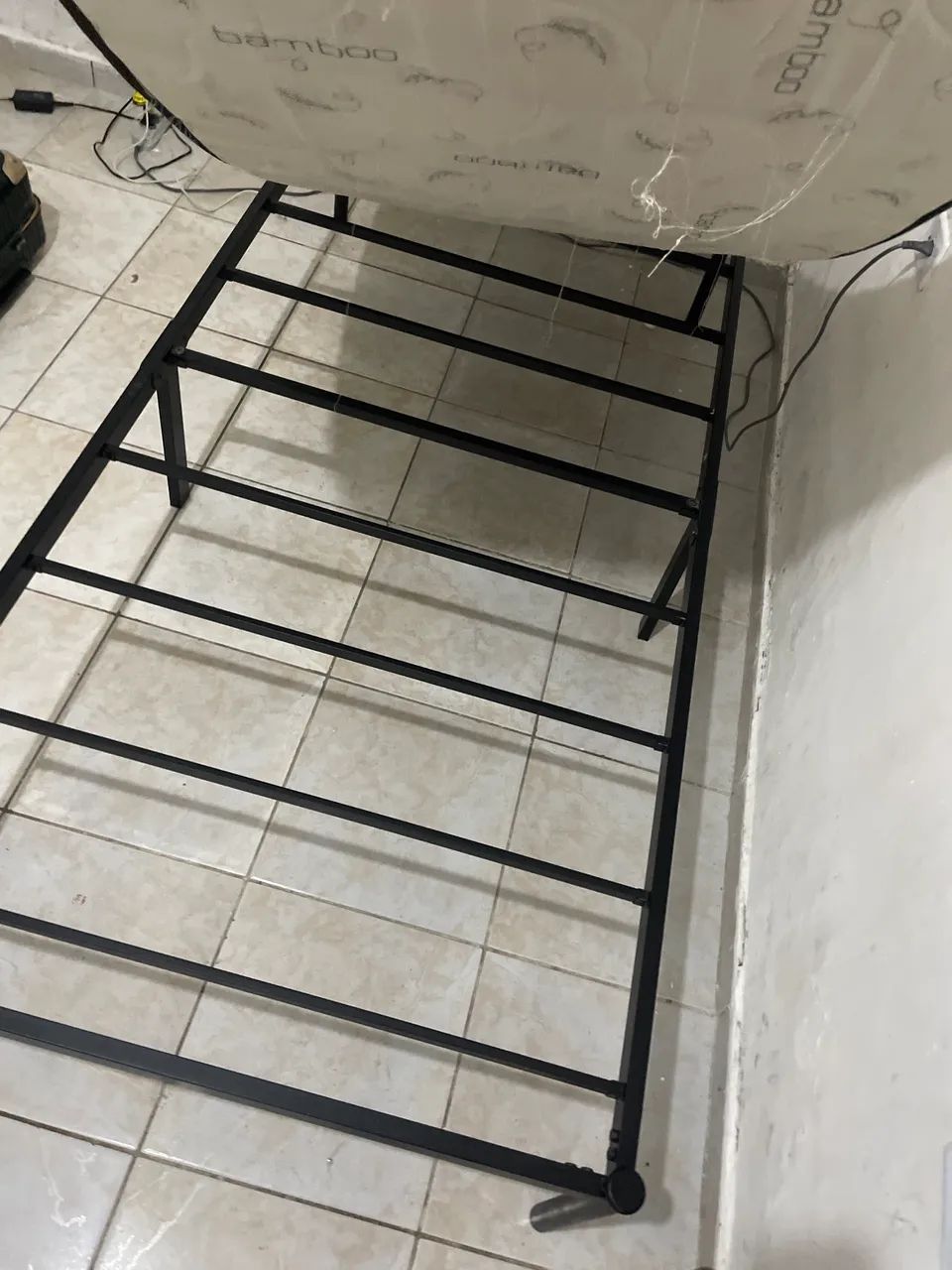 150 reais Cama monta fácil (com colchão) * whats - Foto 2