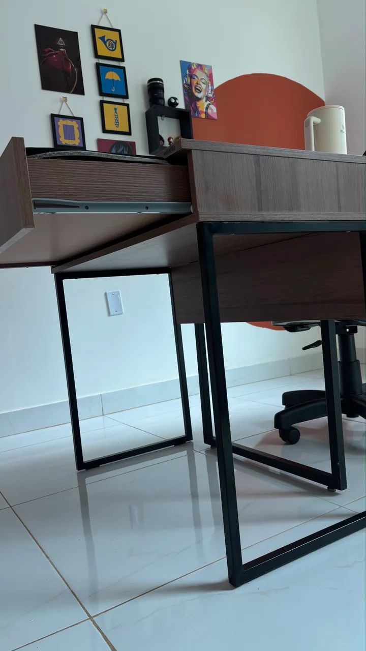 Mesa de escritório em ótimo estado  - Foto 2