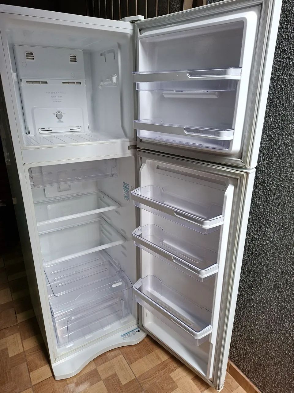 GELADEIRA ELECTROLUX (USADO) - Foto 2