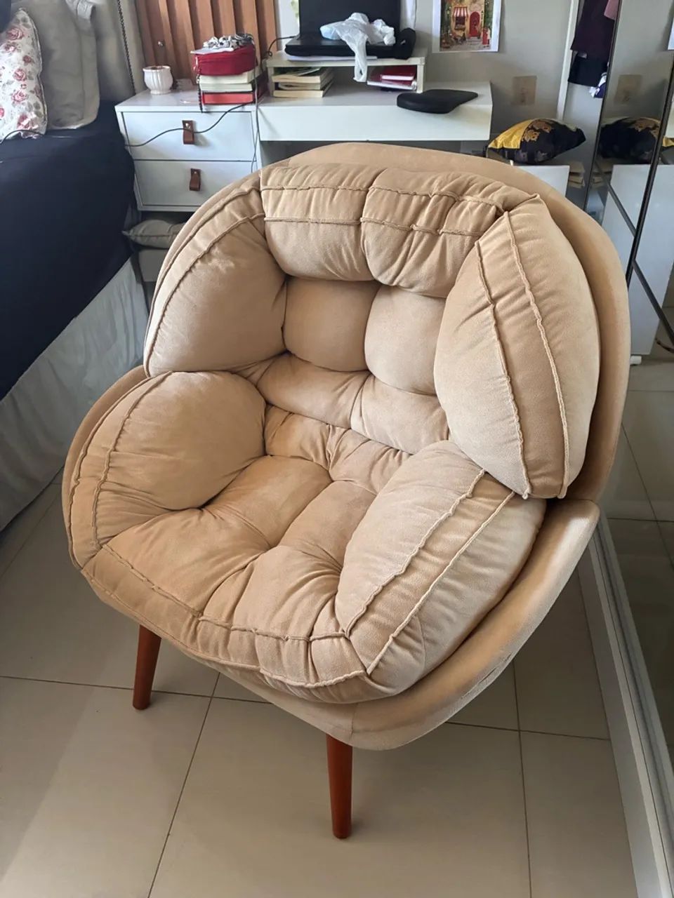 Poltrona decorativa sênior 