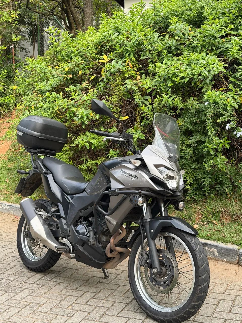 Versys 300