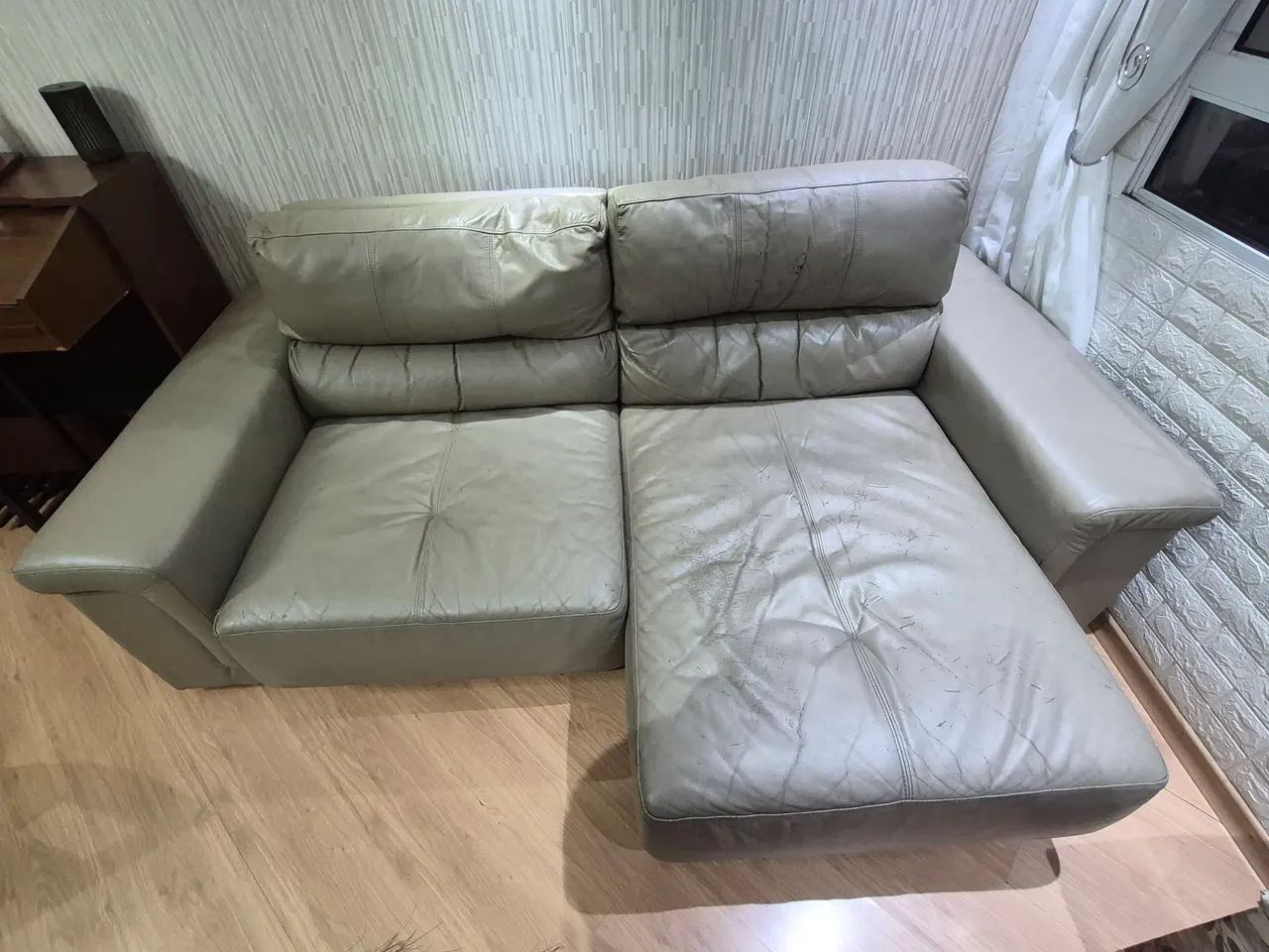 SOFÁ EM COURO LEGÍTIMO RETRÁTIL E RECLINÁVEL 2,20m - Foto 3