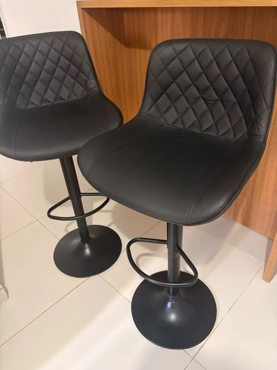 2 Banqueta Alta Giratória - Foto 2