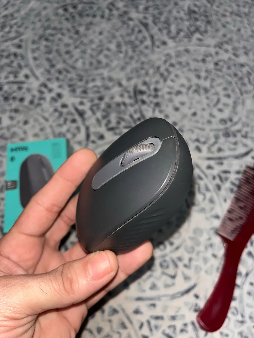 Mouse Logitech m196 Bluetooth sem fio pc pouco uso caixa
