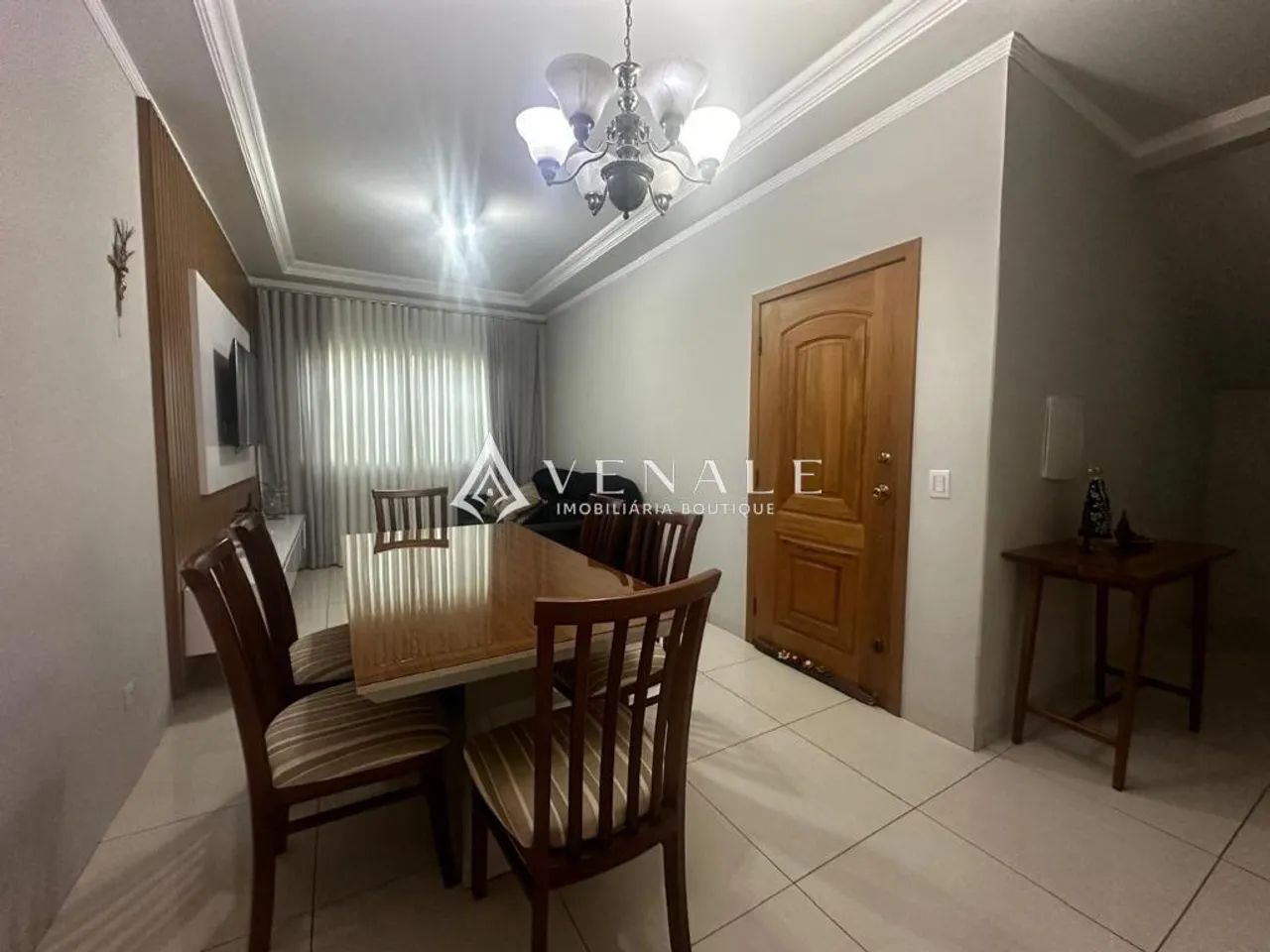 Sobrado à venda em Maringá, Cidade Jardim, com 3 quartos, com 290.28 m² - Foto 3