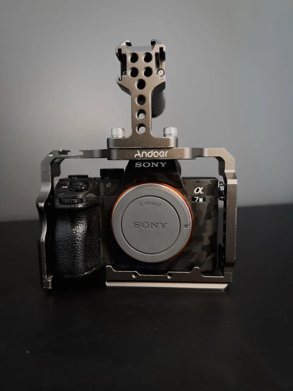 Sony A7III (A73) - BEM CONSERVADA 18k Clicks