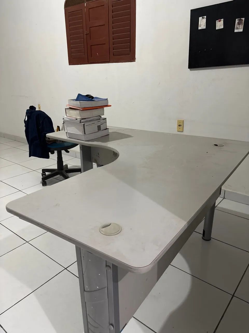Mesa de escritório - R$ 150 - Foto 2