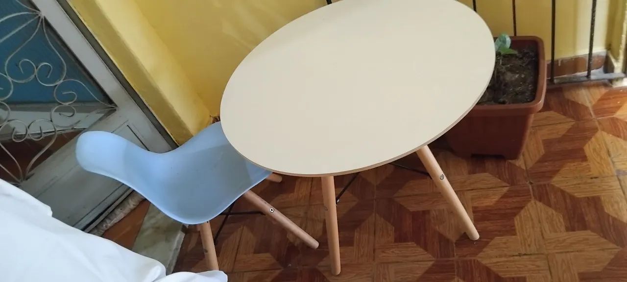 Mesa+cadeira eames infantil 