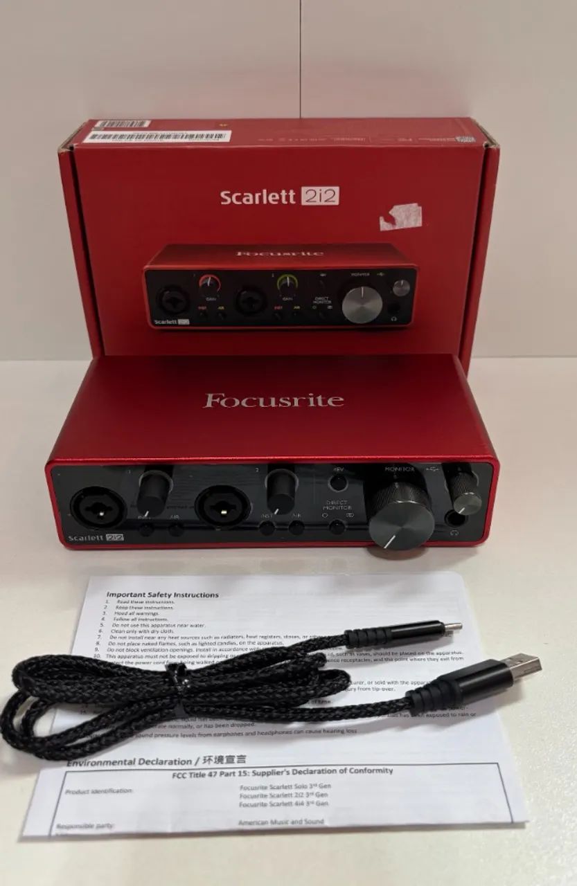 Interface De Áudio Focusrite Sacarlett 2i2 USB 3rd Geração  