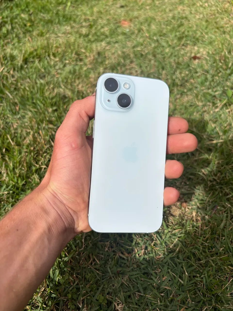 Vendo iPhone 15 impecável com 256gb