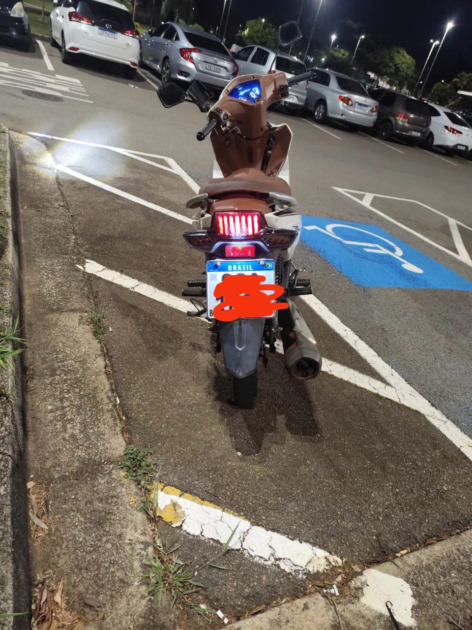 Venda de moto semi nova  - Foto 5