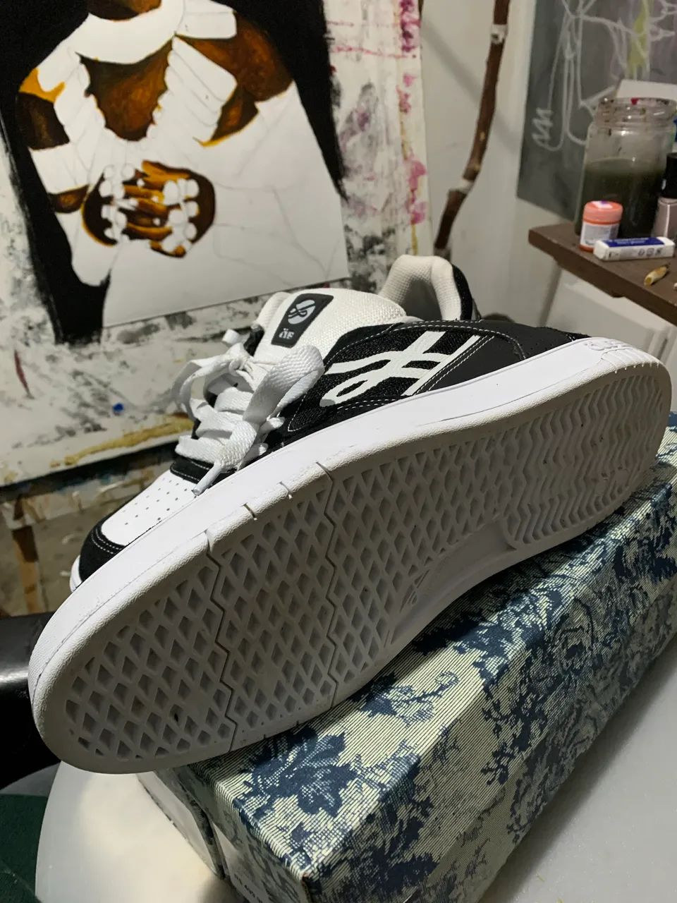 Tênis ÖUS 2K Preto e Branco  - Foto 2