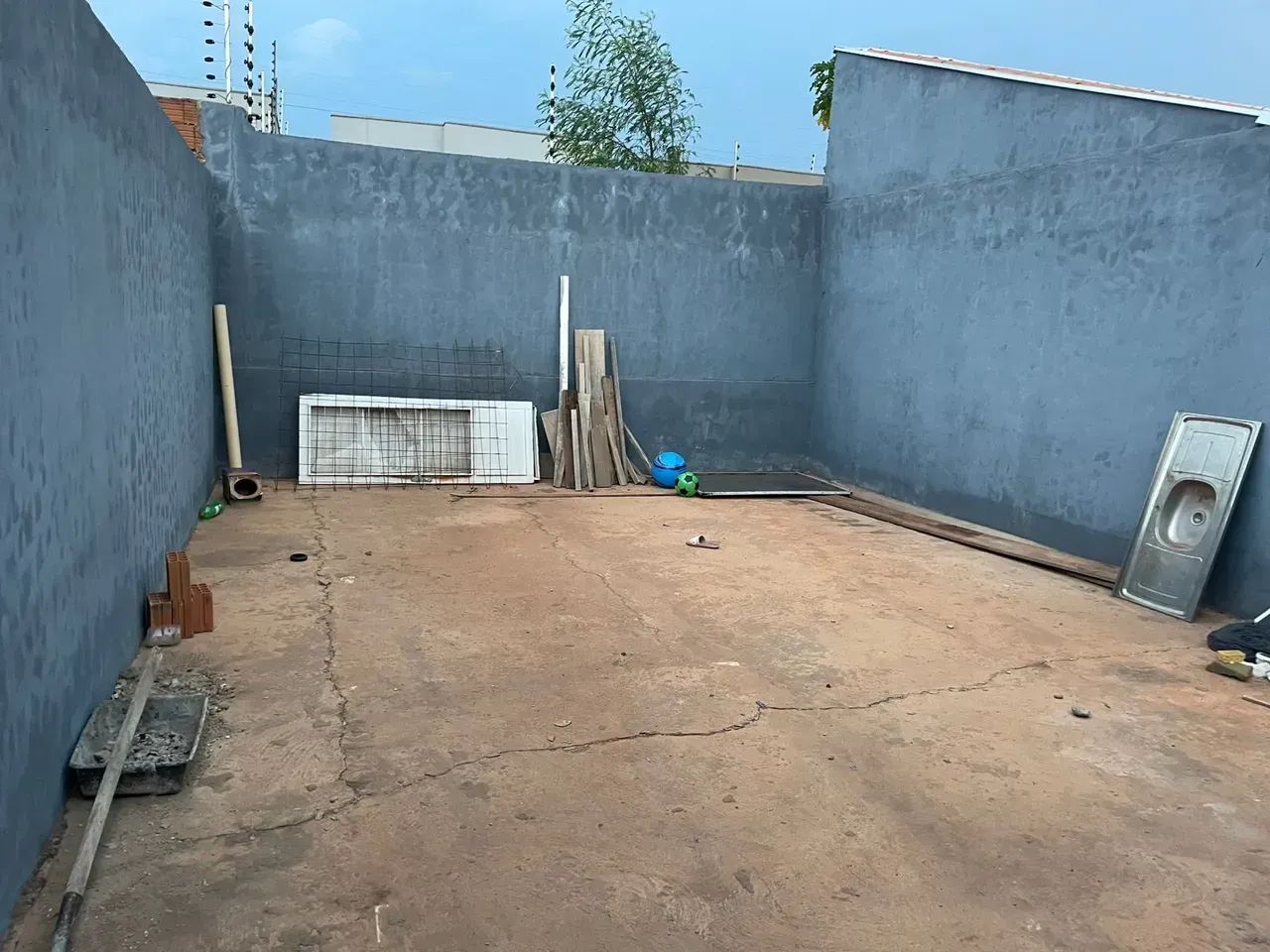 vendo ágio de casa com 2 quartos em varzea grande - Foto 3