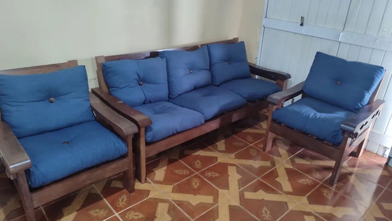 Conjunto de sofá madeira  - Foto 4
