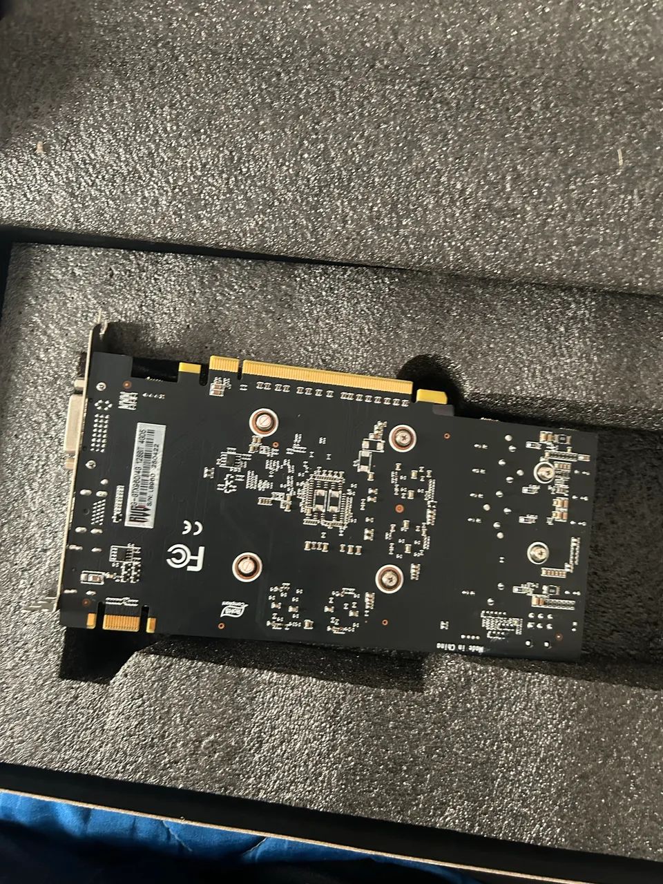 GTX960 / 4GB / 128 BIT/ DDR4 - Foto 2